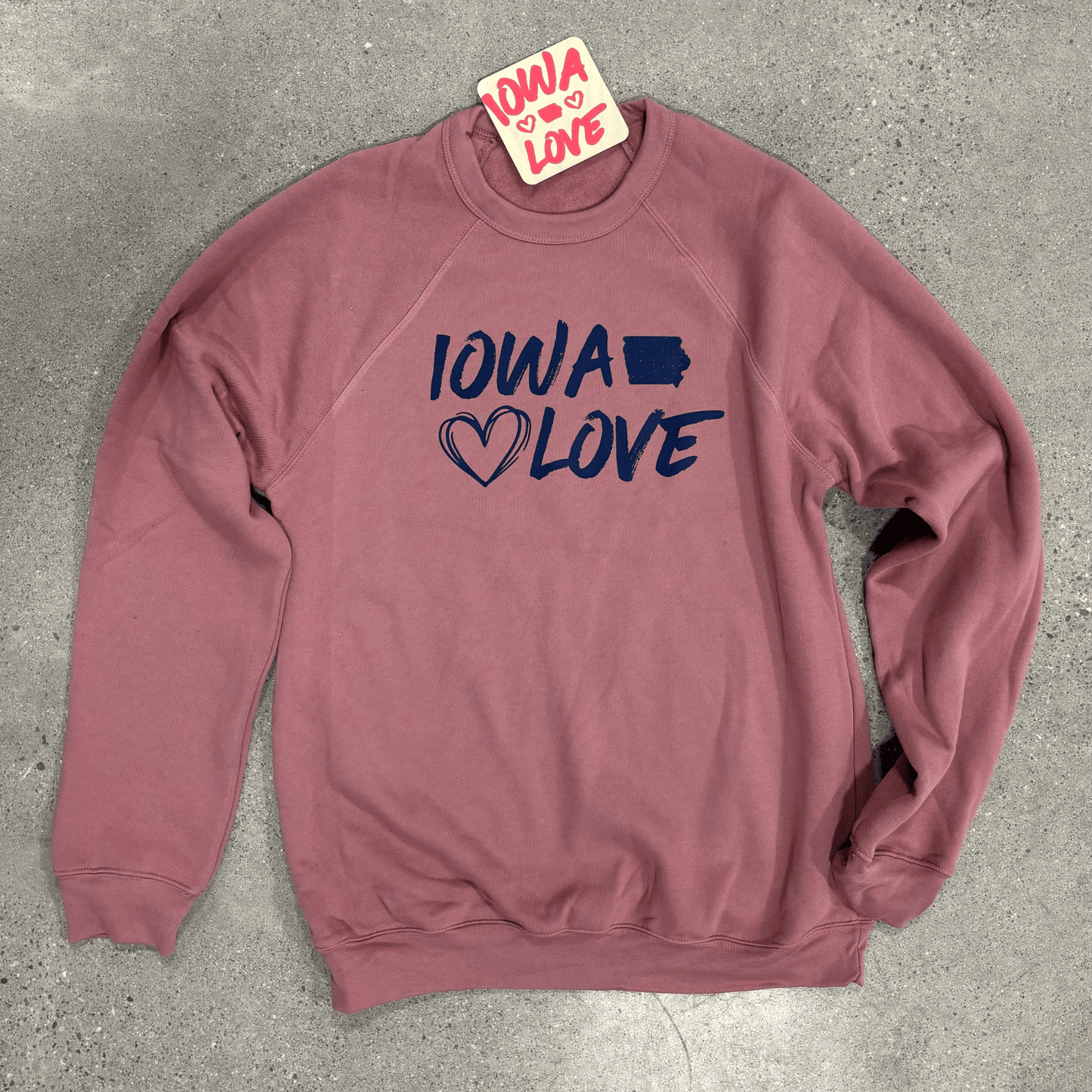 "Iowa love" Fleece Sweatshirt in Mauve