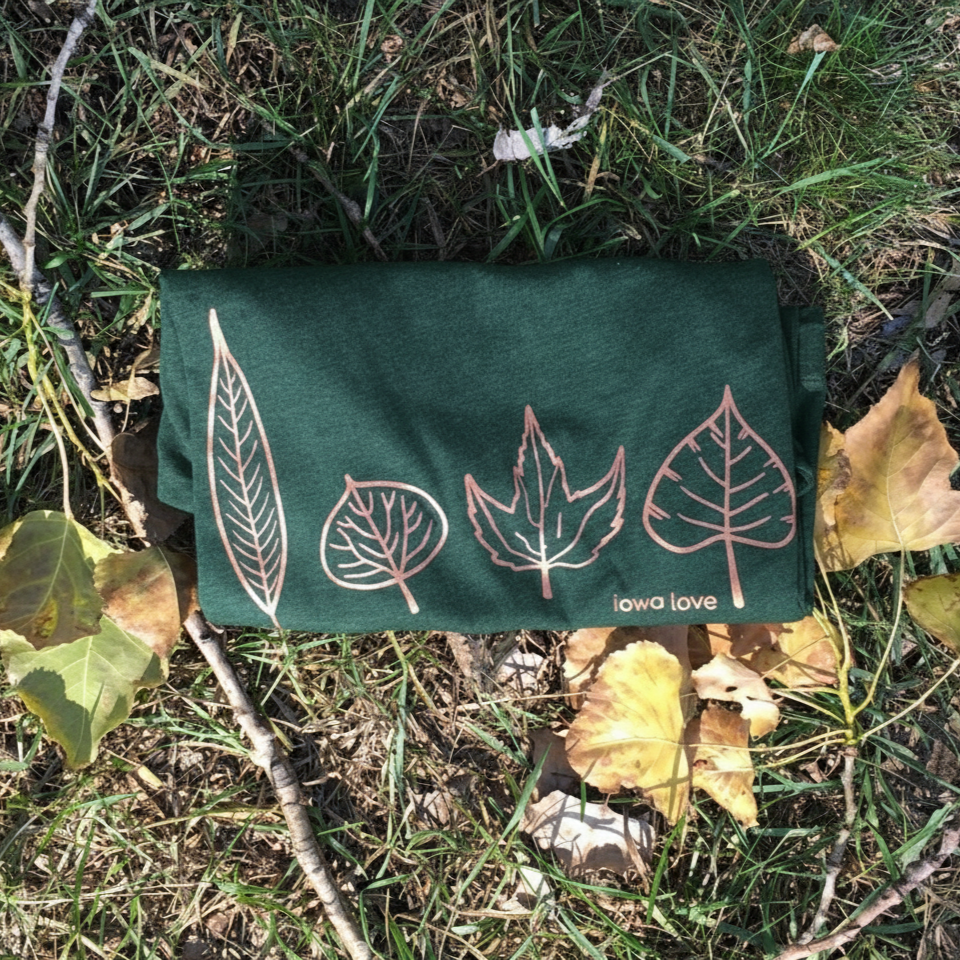 "IOWA Leafs" T-Shirt