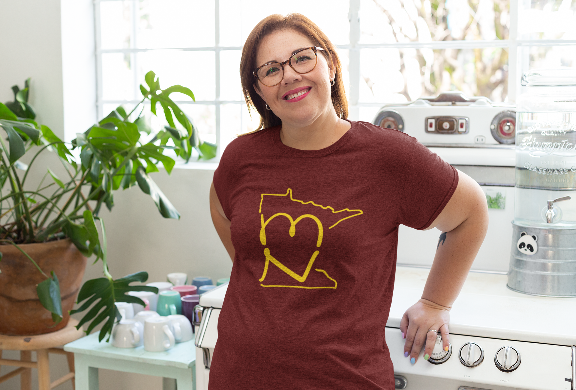 MN Love (Minnesota) T-Shirt - Heather Maroon & Gold